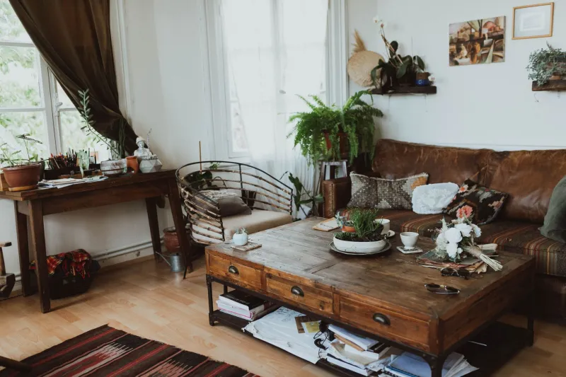 Big Couch, Small Room, Zero Apologies: The Anti-Design Movement Living in Your Floor Plan
